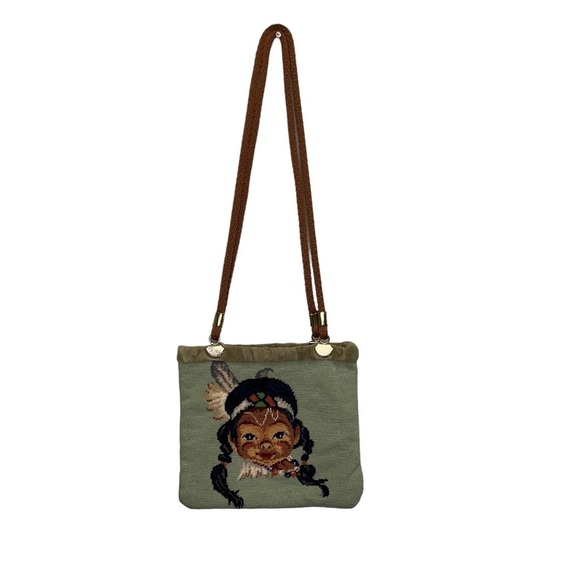 Aboriginal First Nations Needlepoint Handmade Purse - Picture 2 of 16